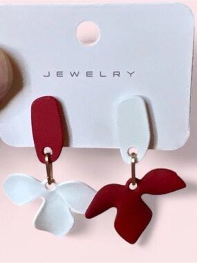 Hypoallergenic Stainless Steel Vintage Style Red & White Floral Drop Earrings